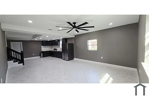 4306 Trenton Dr N Photo 1