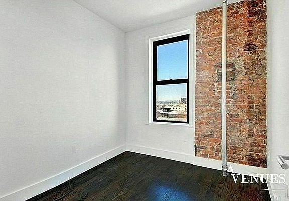 3rd image of 190 15th St #24B