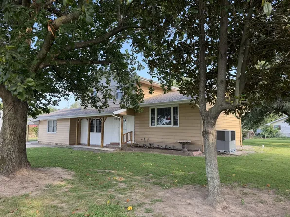 119 Depro Ave, Sikeston, MO 63801