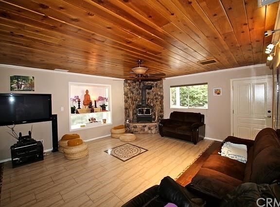 3rd image of 9323 Canyon Dr