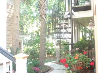 38 Saturday Rd, Mount Pleasant, SC 29464