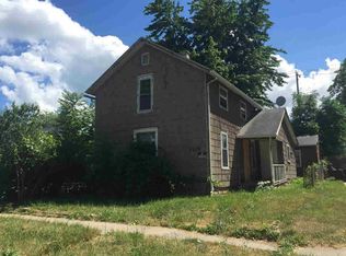 1020 Humphrey St, Monroe, MI 48161