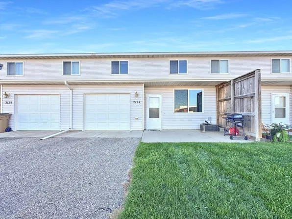 2124 14th St NW, Minot, ND 58703