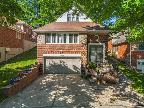 69-07 Little Neck Pkwy, Glen Oaks, NY 11004
