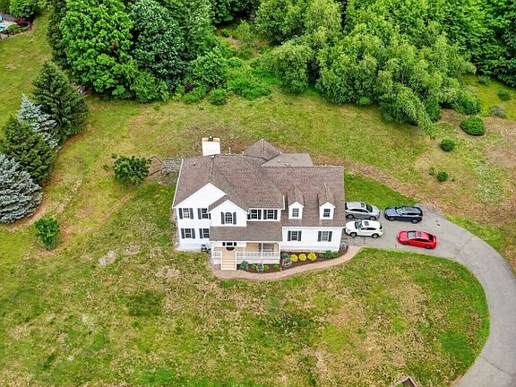 3rd image of 42 Stephens Mill Rd