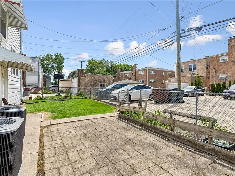 9116 Keating Ave #2B — Photo 10
