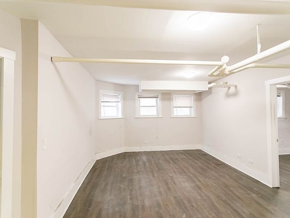 4th image of 1662 W Farwell Ave