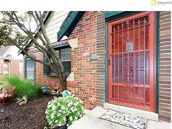2nd image of 7554 Grand Ave