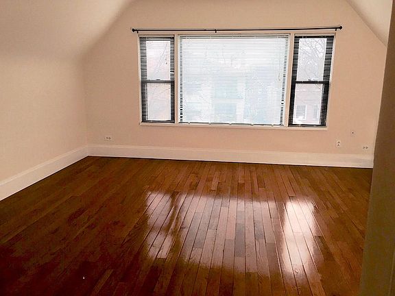 3rd image of 404 N Marion St #3