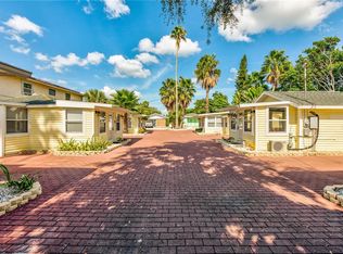 13312 1st St E, Madeira Beach, FL 33708