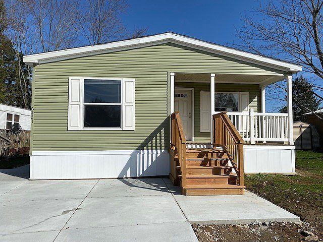 1st image of 6421 Breezeway Dr #195