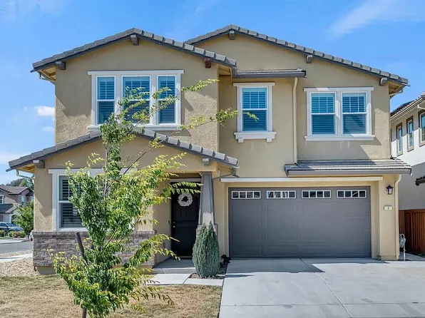 2 Linnea Ct, Elk Grove, CA 95758