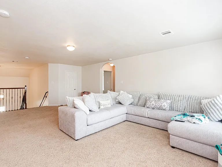 8311 Bay Oaks Dr — Photo 10