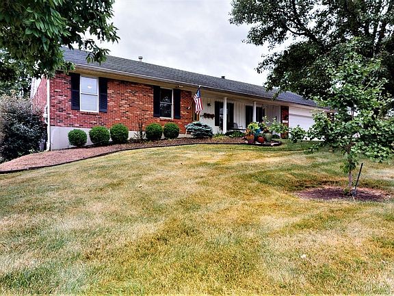 3rd image of 7586 Winkler Dr