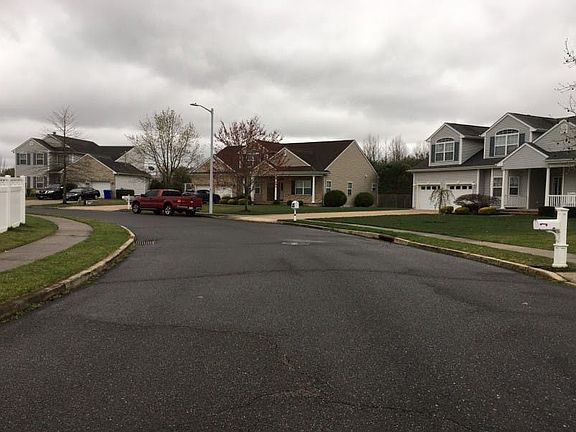 5th image of 80 Centennial Dr