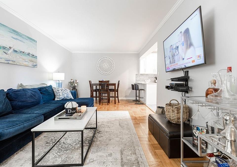 1st image of 16 N Broadway APT 6L