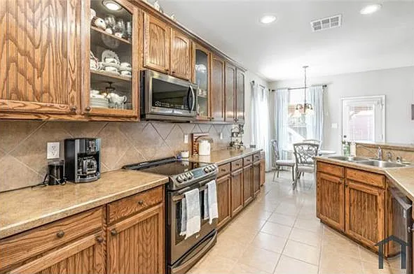 718 Fannin Dr — Photo 22