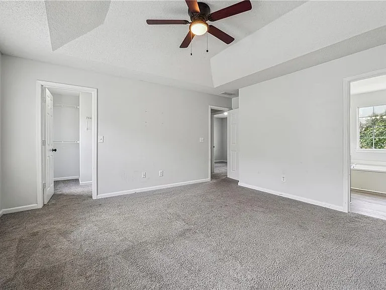 2205 Dresden Grn NW — Photo 20