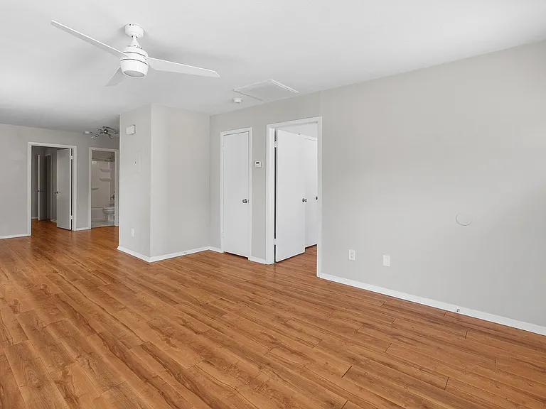 1208 Hillyer St — Photo 5