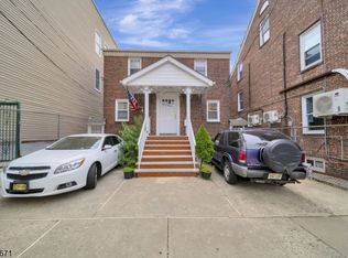 77 Garrison St, Newark, NJ 07105