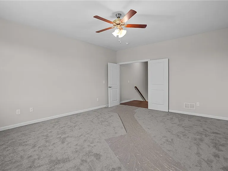 413 Walnut Ct — Photo 12