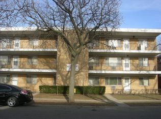 2135 Lorraine Ave, Waukegan, IL 60087