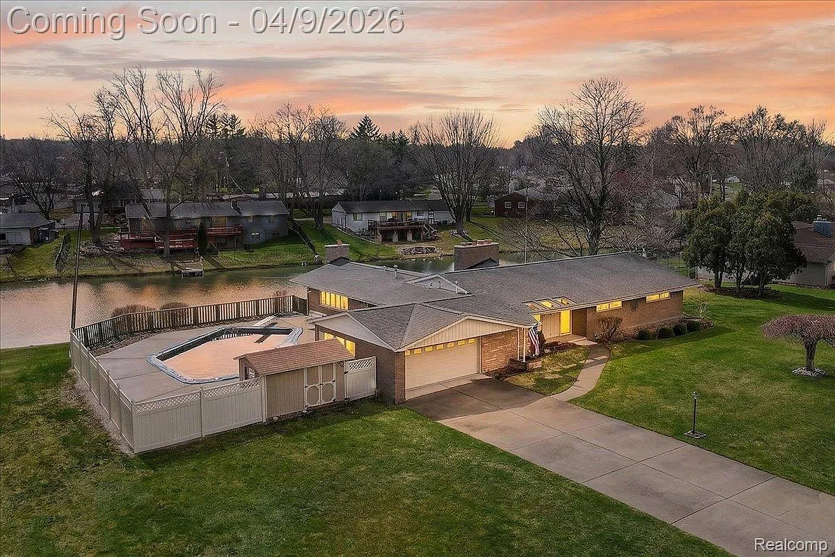 3955 Cambrook Ln photo 1