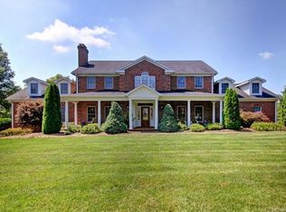 149 Foxglove Dr, Statesville, NC 28625