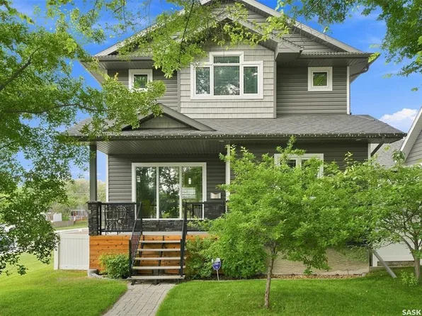 201 1st STREET E, Saskatoon, SK S7H 1R8