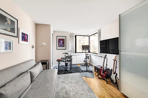 Rented by Brown Harris Stevens | media 19