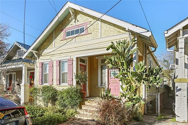 1st image of 704 Octavia St
