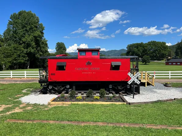 45 Caboose Crk, Andrews, NC 28901