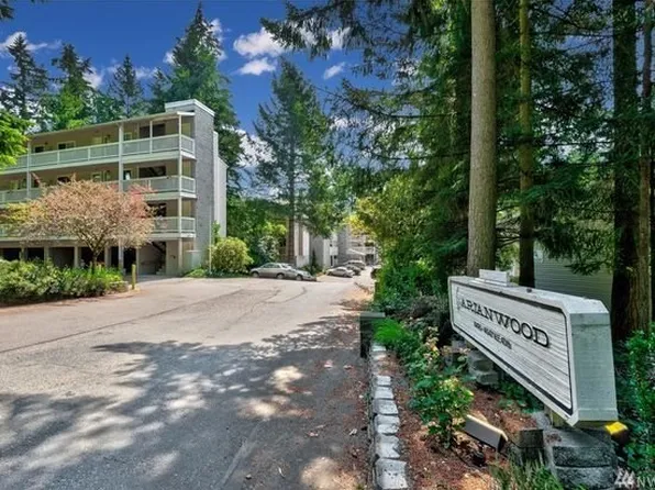 14537 NE 40th St #104, Bellevue, WA 98007