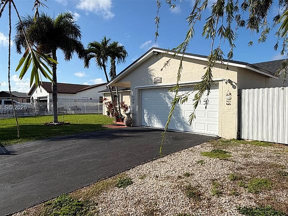5th image of 12285 SW 257th Ter