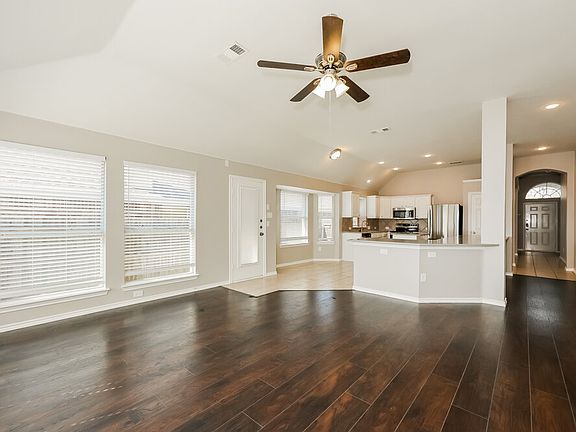 3rd image of 5344 Elmdale Dr