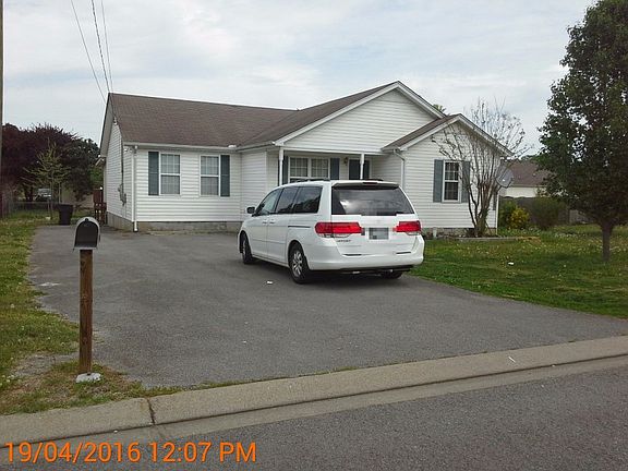 3rd image of 2047 Horncastle Dr