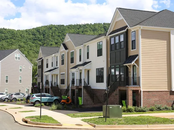 5059 Mary Jackson Ct #A, Charlottesville, VA 22902