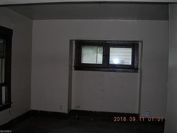 4th image of 543 E Boston Ave