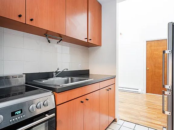 2nd image of 418 W 49th St #4F