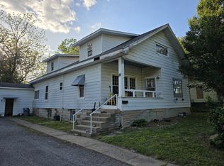 1008 S Madison St, Marion, IL 62959