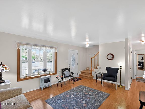 4th image of 11 Moss Haven Way