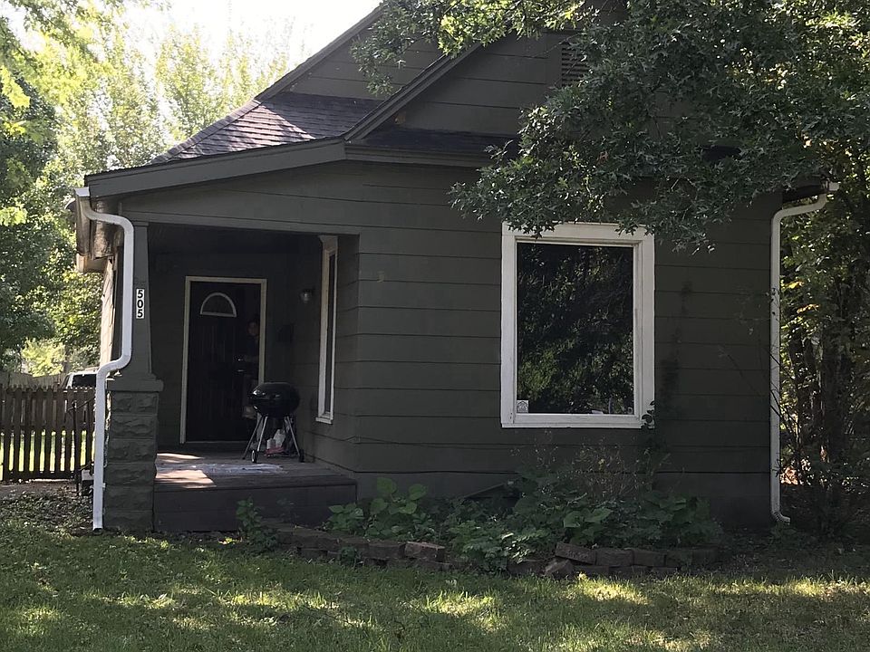 2nd image of 505 W 6th St