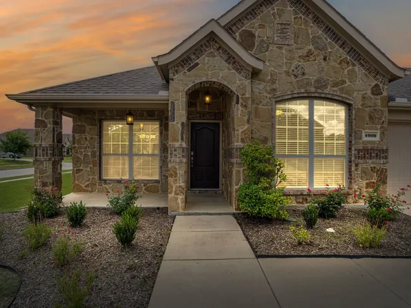 4905 Westlake Dr, Garland, TX 75043