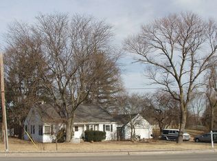 6590 S Elm St, Burr Ridge, IL 60527