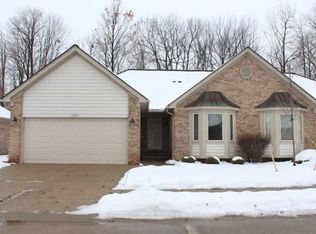 13853 Treeland Dr, Shelby Township, MI 48315