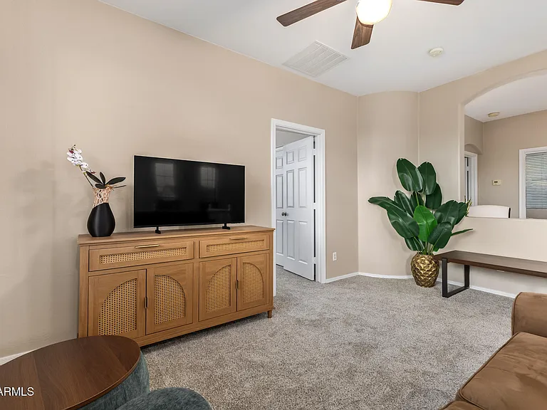 3143 S Southwind Dr — Photo 20