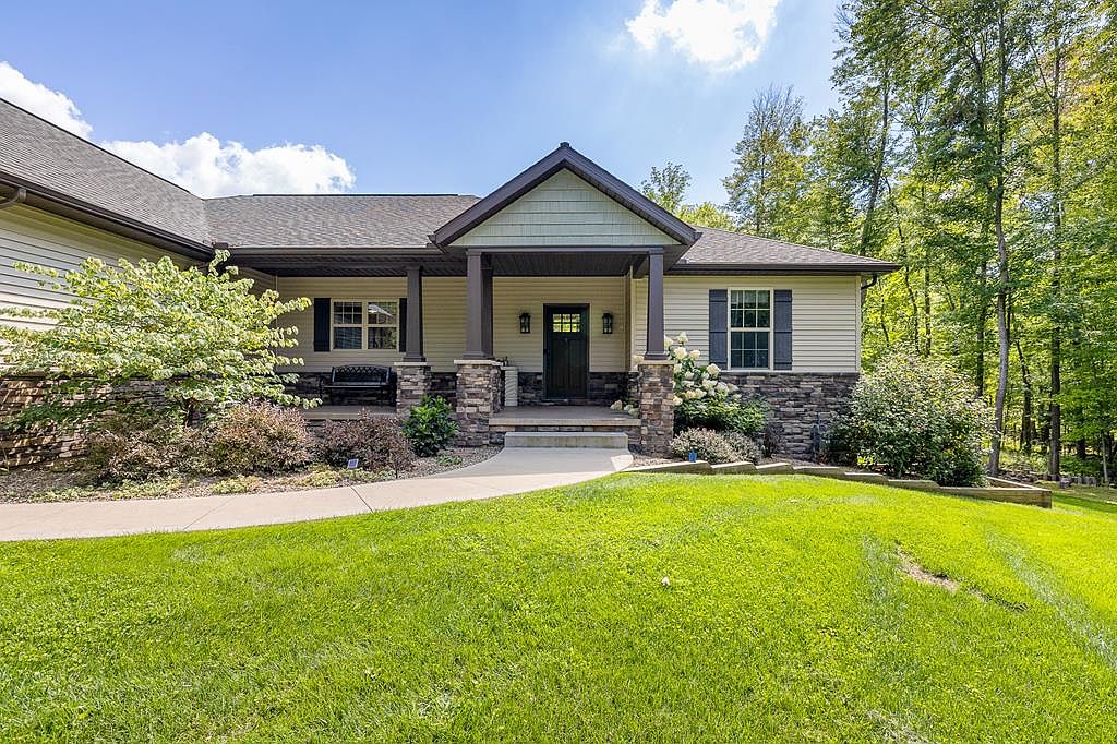 717 Hanley Rd W, Mansfield, OH 44904 Zillow