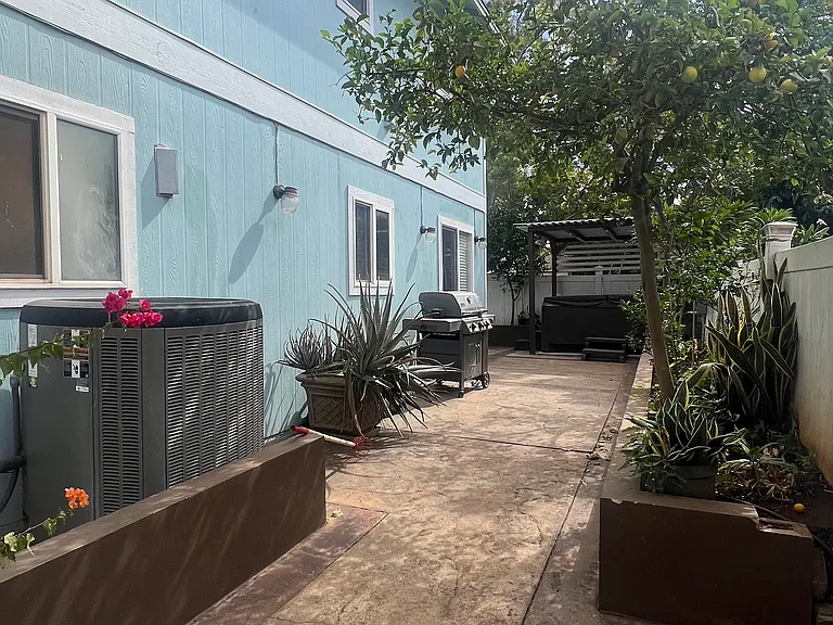 Kawailani Cir — Photo 24