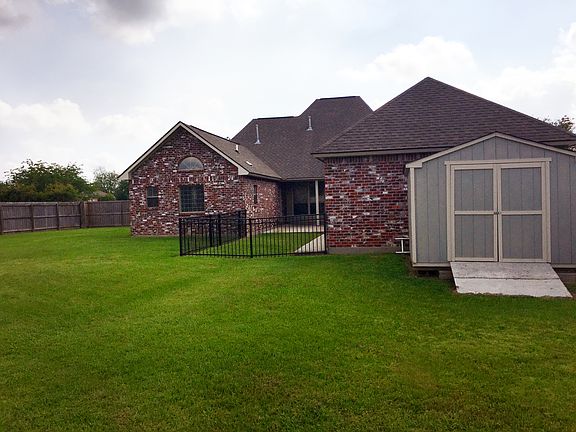 3rd image of 8223 Oakley Dr