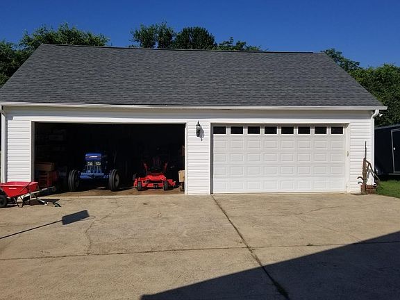 2nd image of 2887 Morgan Valley Rd